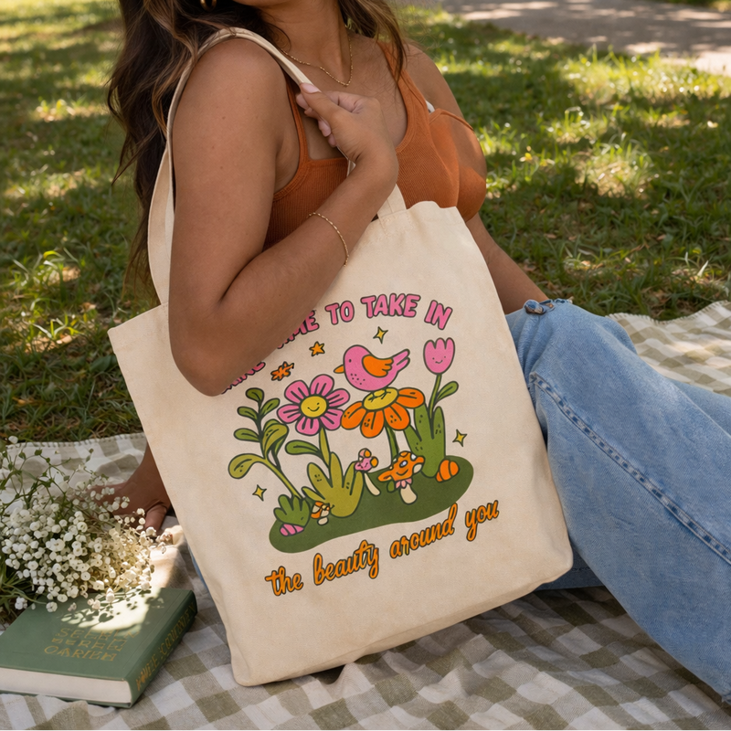 Smile | Beauty Around You Tote Bag
